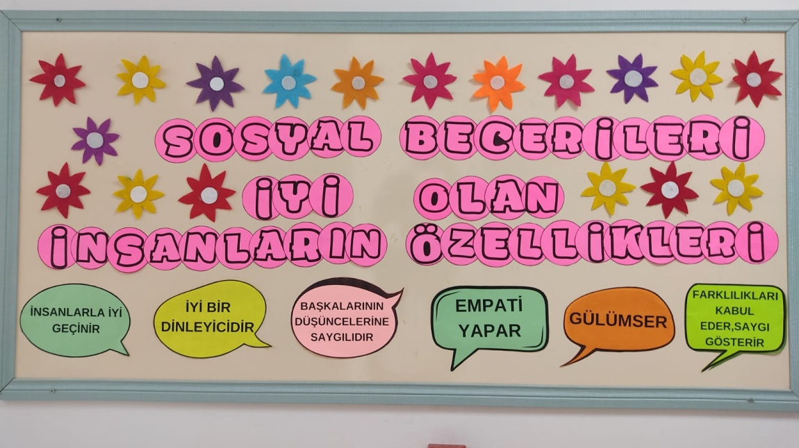 SOSYAL BECERİLERİ İYİ OLAN İNSANLARIN ÖZELLİKLERİ